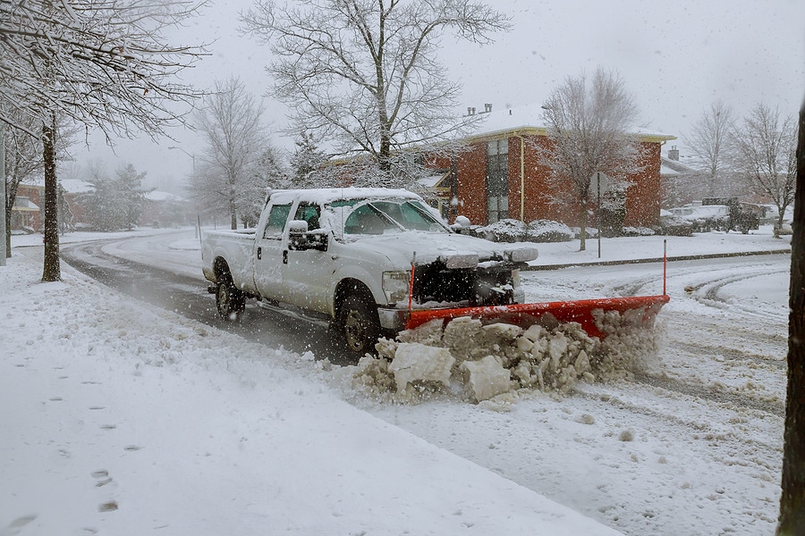 Straight Vs. V-Plow